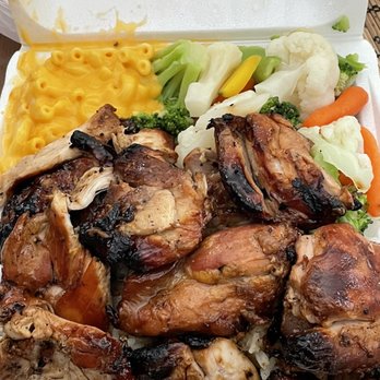 Bourbon Grill signature dishes Bourbon Chicken
Spicy Noodles
Blackened Chicken